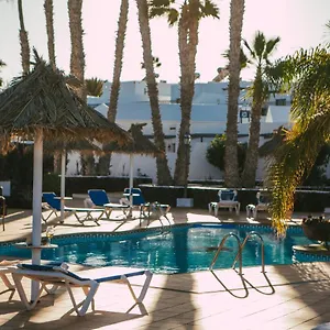 https://mar-azul-playa.in-canary-islands.com